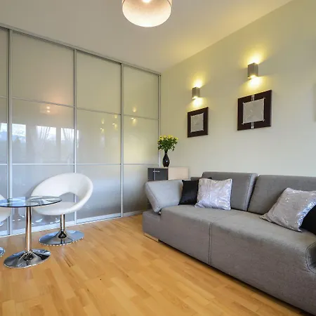 Magnolia Z Widokiem Na Giewont *